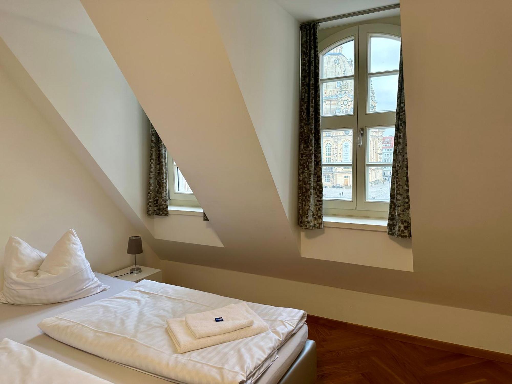 Exklusives Apartment Mit Einmaligem Blick Zur Frauenkirche - Parkplatz Kostenfrei Drážďany Exteriér fotografie