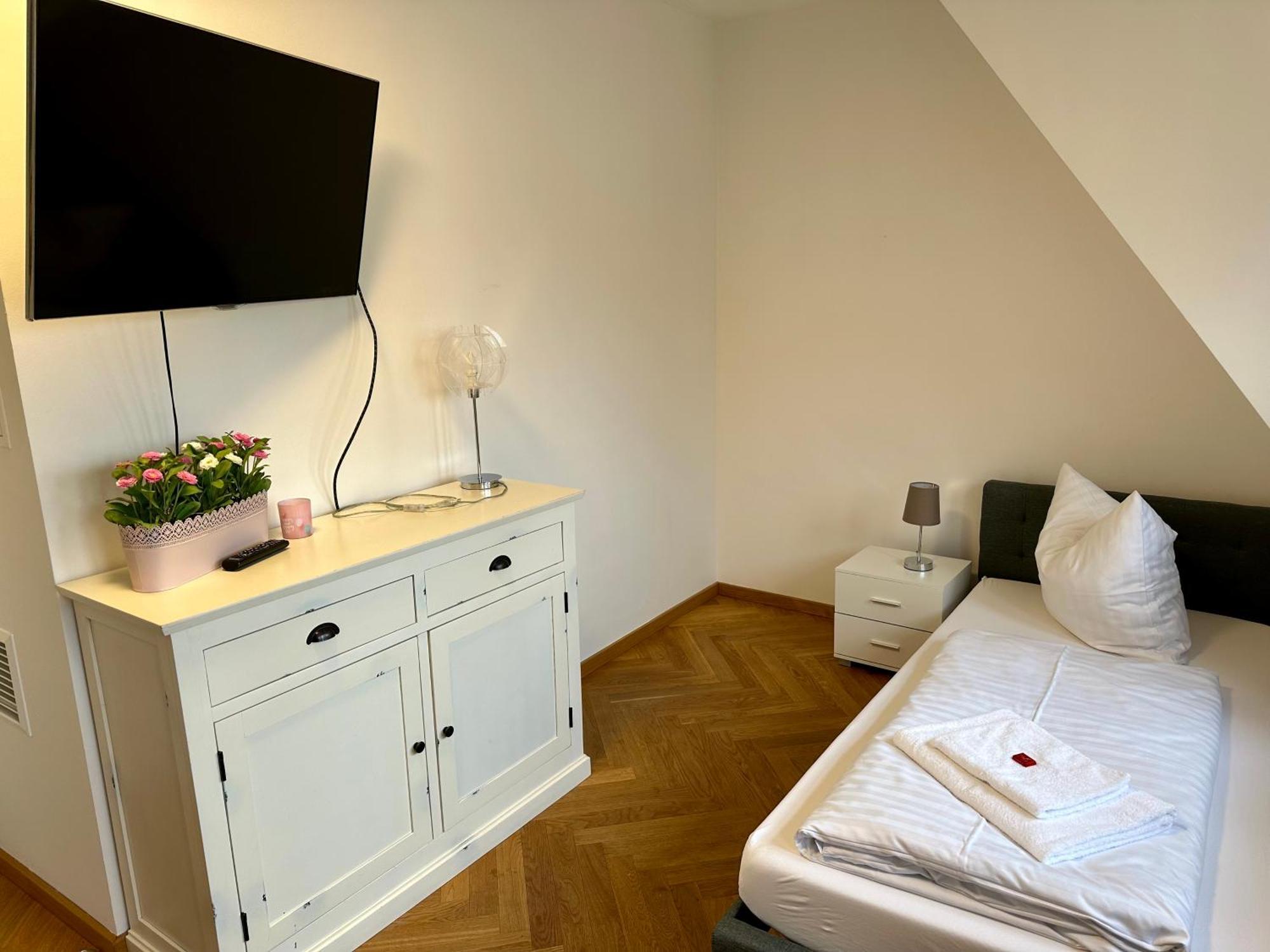Exklusives Apartment Mit Einmaligem Blick Zur Frauenkirche - Parkplatz Kostenfrei Drážďany Exteriér fotografie